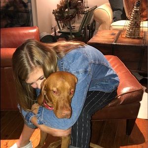 Meet your Posher, Emily